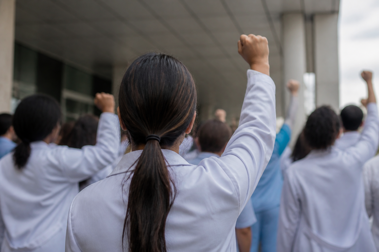 Imagem ilustrativa: Servidores de saúde protestam em juiz de fora por mais segurança após agressão no hps