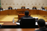 Imagem ilustrativa: Sessão do stf reflete tensão e descontração em momento decisivo do país