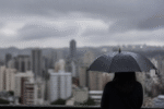 Imagem ilustrativa: Temperatura em queda e chuva persistente marcam domingo em Belo Horizonte
