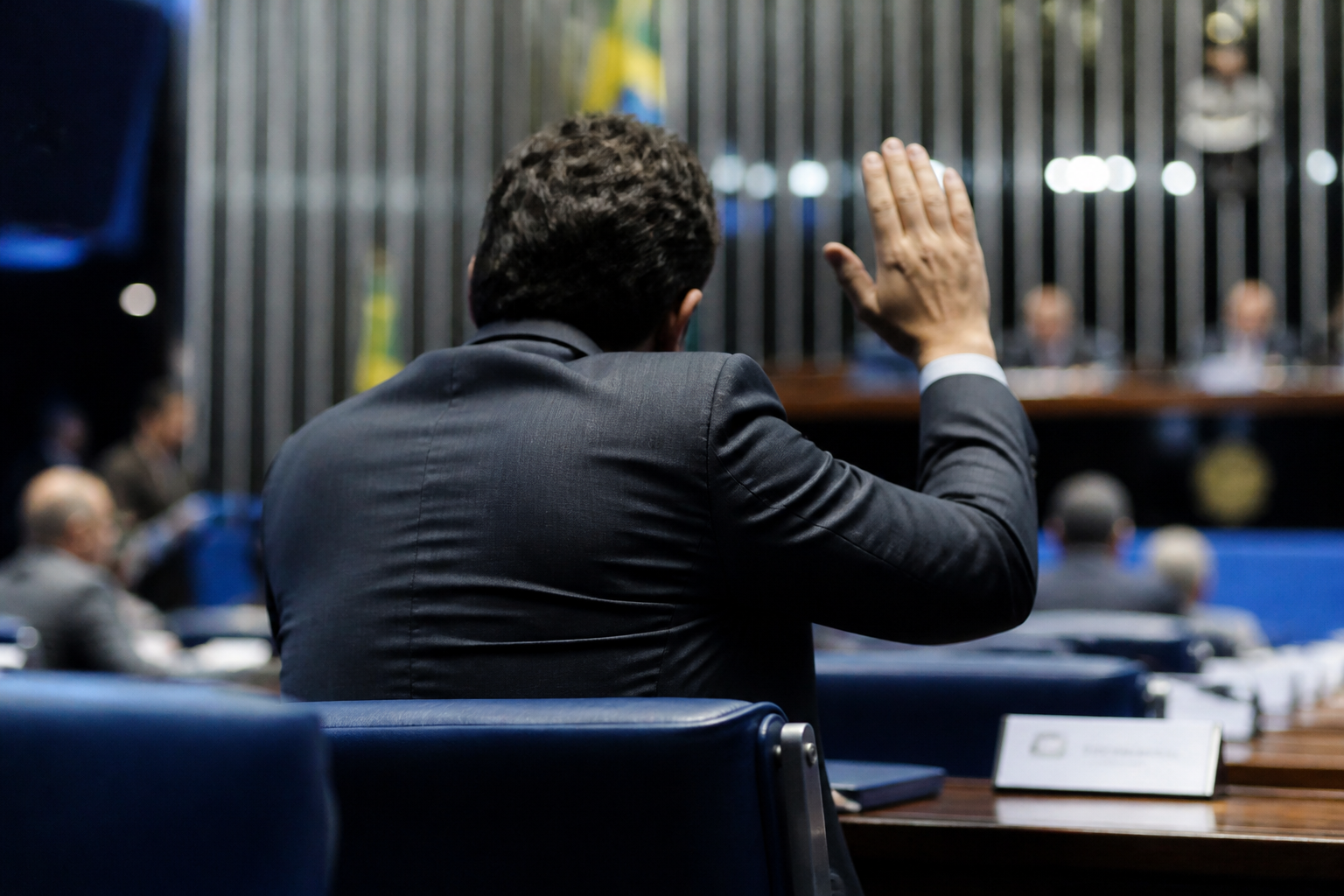 Imagem ilustrativa: Alessandro Vieira defende renovação no Senado após reeleição e critica atual liderança