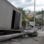 Imagem ilustrativa: Caminhão-baú derruba poste e causa transtornos no bairro castelo em bh