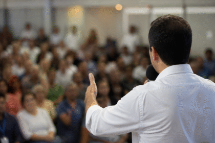 Imagem ilustrativa: Candidatos intensificam agendas em Minas Gerais para conquistar eleitores em 2026