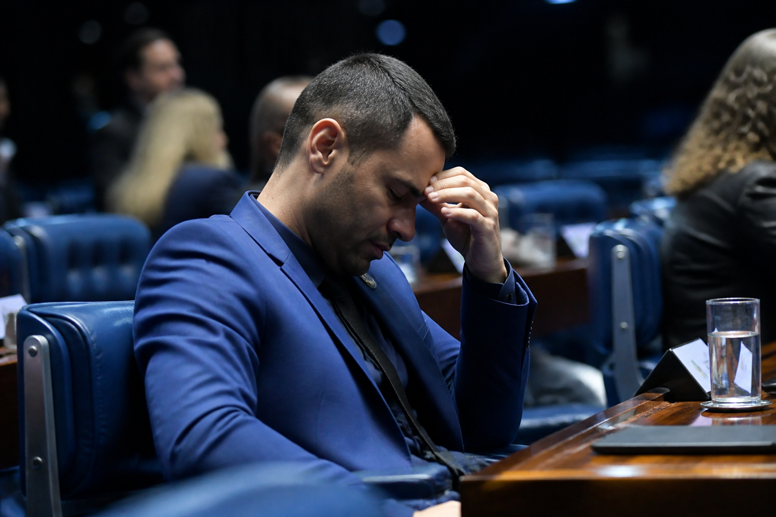Imagem ilustrativa: Cleitinho passa mal no Senado e não participa de ato político em Minas Gerais