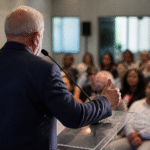 Imagem ilustrativa: Lula em Juiz de Fora mobilização eleitoral e investimentos em educação ganham destaque