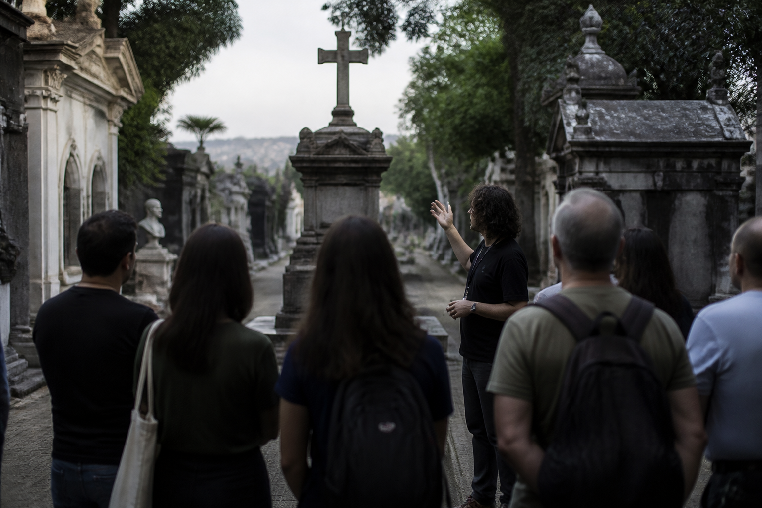 Imagem ilustrativa: Necroturismo em bh cemitério do bonfim oferece visita guiada focada em políticos