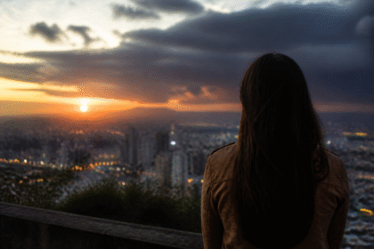 Imagem ilustrativa: Previsão do tempo para hoje em belo horizonte sol aumento de nuvens e chuva à noite
